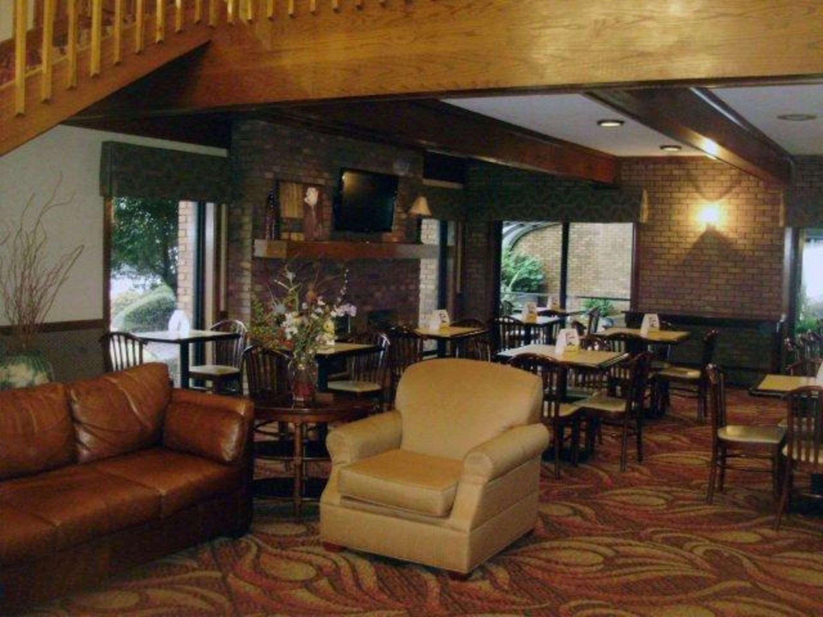 Quality Inn & Suites Searcy I 57 - photo 21