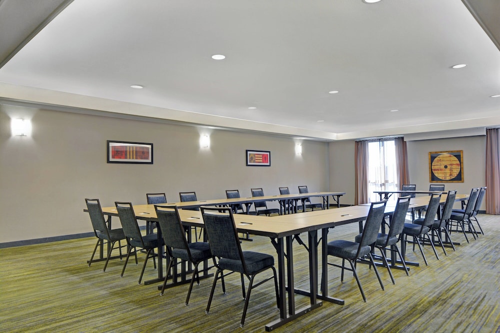 Courtyard by Marriott Shreveport Airport - photo 38