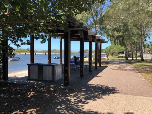 Bayz on the River — 4-Star Luxury Hotel in Maroochydore, Australia