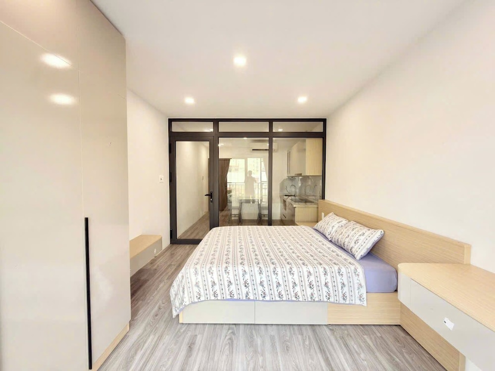 Urban Royal Apartment Central Park — 4-Star Luxury Hotel in Ho Chi Minh City, Vietnam