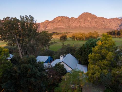 Wild Olive House at Bartholomeus Klip — 4-Star Luxury Hotel in Wellington, South Africa