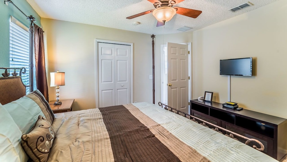 Grhlk2740 Emerald Island Resort 7 Bed 4 Baths House - photo 13