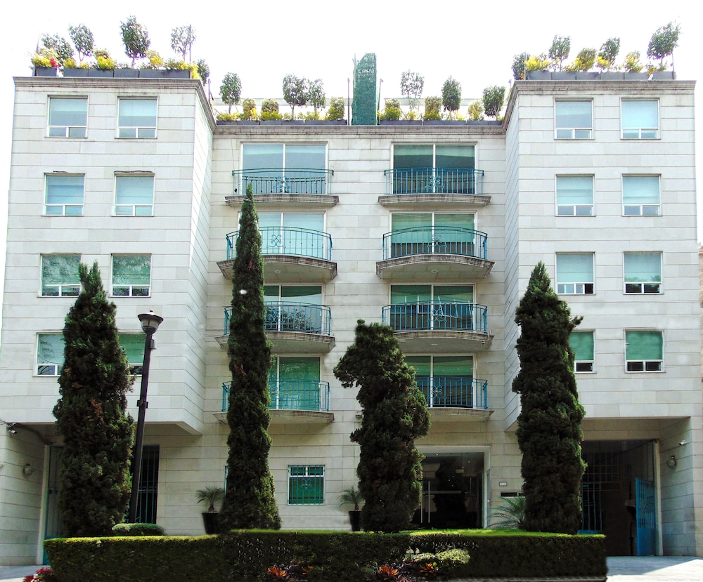 Residence L Heritage Hipólito Taine by BlueBay