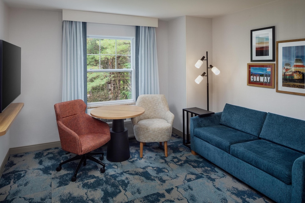 Hampton Inn & Suites North Conway - photo 12