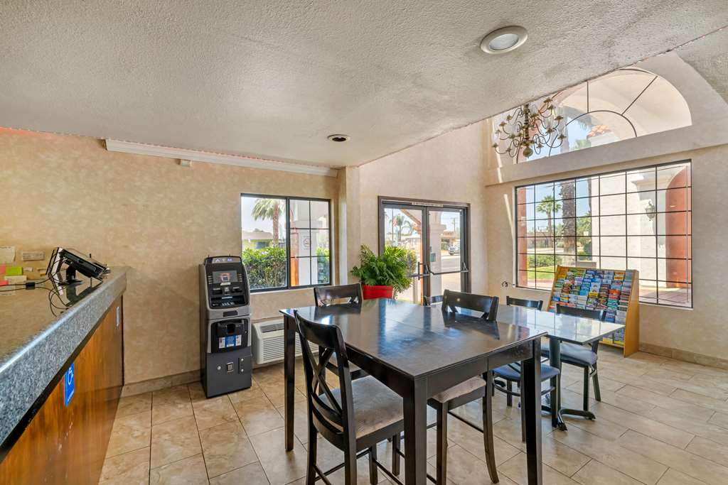 Econo Lodge Moreno Valley - photo 6