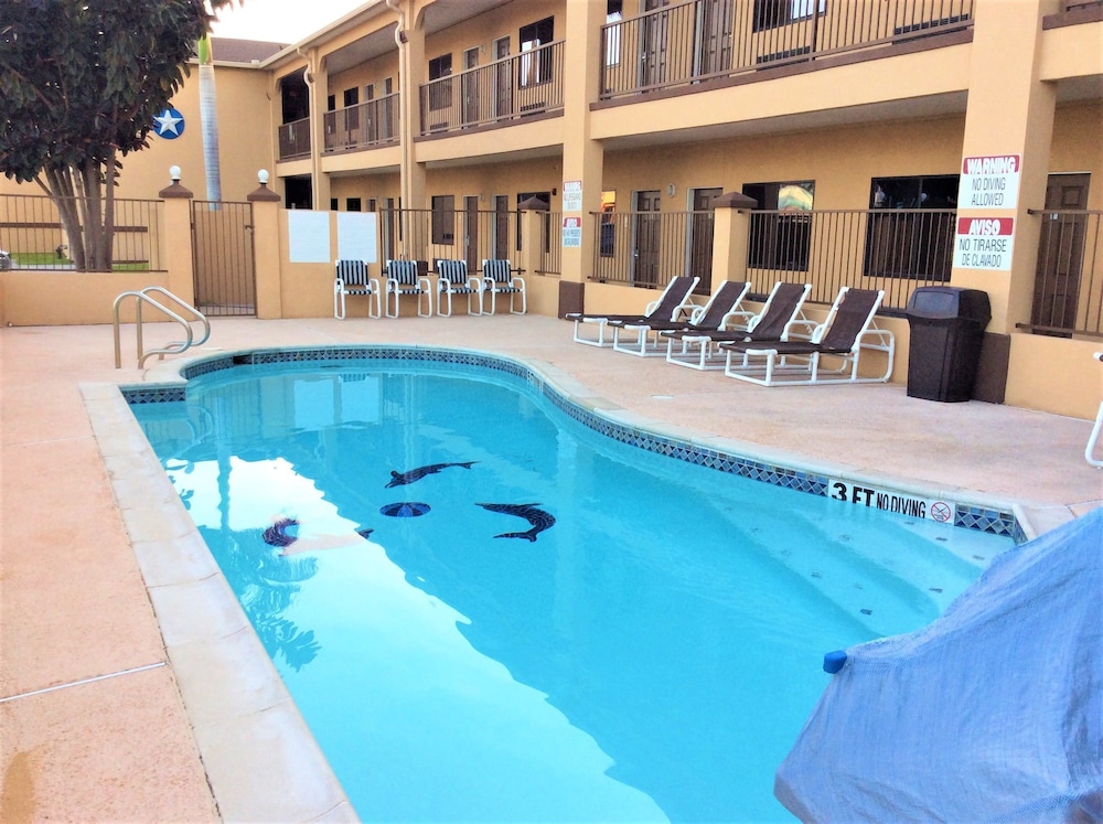 Texas Inn Weslaco - photo 50