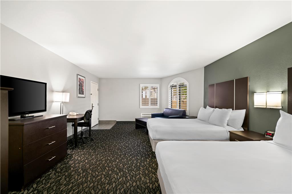 Best Western Desert Villa Inn - photo 24