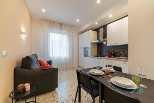 Casa DAURA Your comfortable apartment in Bologna Parking — 4-Star Luxury Hotel in Bologna, Italy