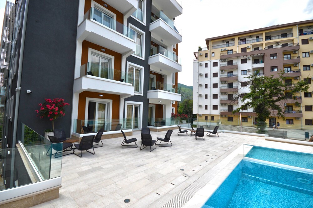 Chill and Go Aparthotel — 4-Star Luxury Hotel in Budva, Montenegro