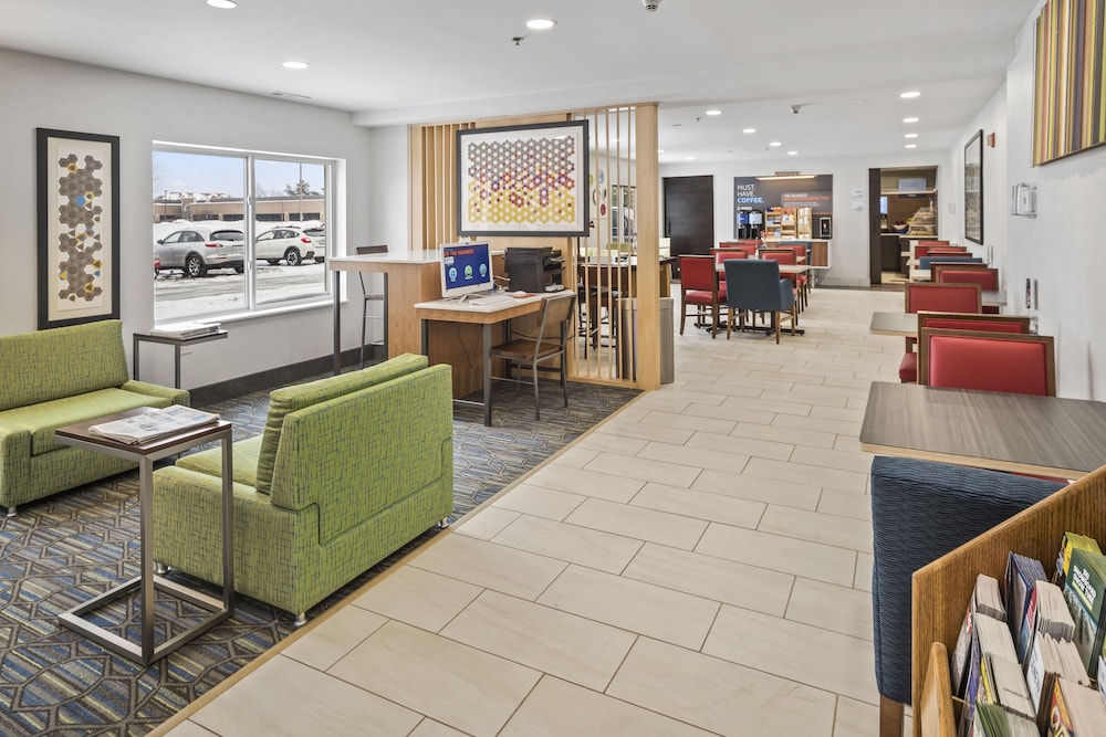 Holiday Inn Express Chicago NW Vernon Hills by IHG - photo 43