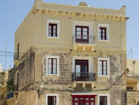 Villa Del Porto — 4-Star Luxury Hotel in Kalkara, Malta