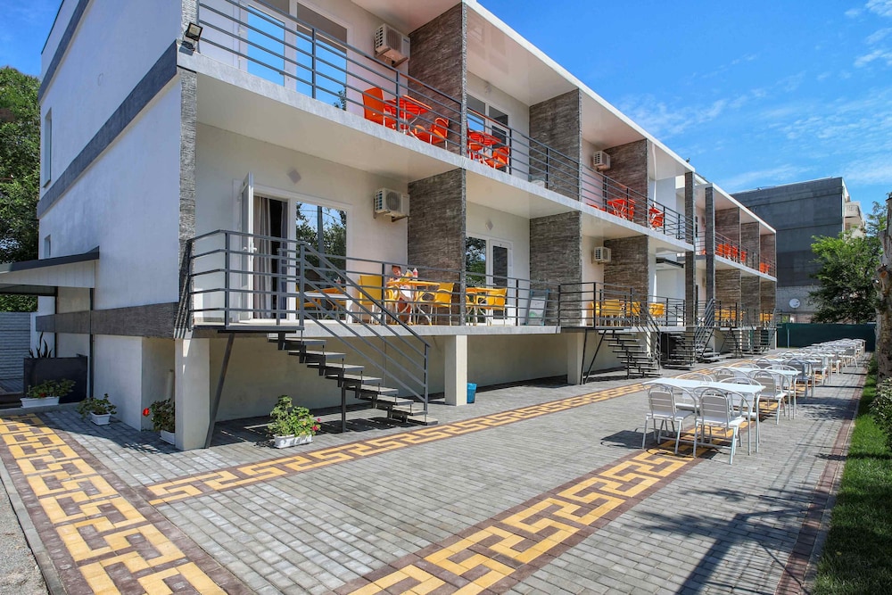 Grazia Hotel in Zatoka, Ukraine