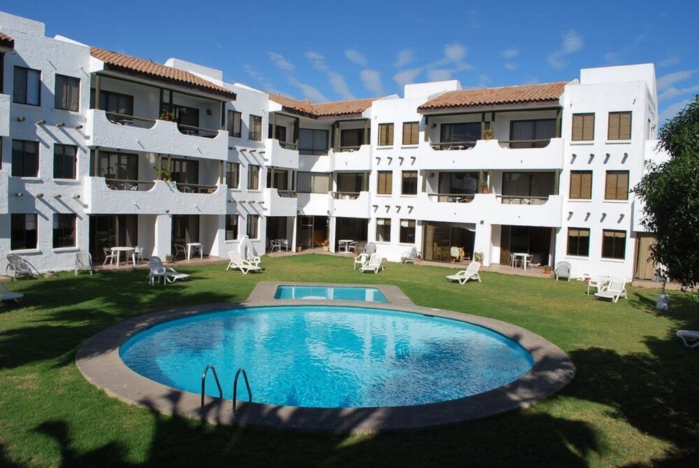 Apart Hotel Sendero del Sol in La Serena, Chile