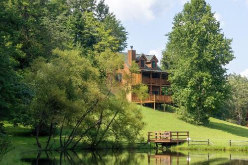 Morning Mist in Sevierville, United States