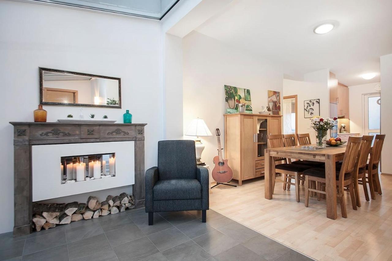 Cozy 3 Bedroom House Near the Blue Lagoon