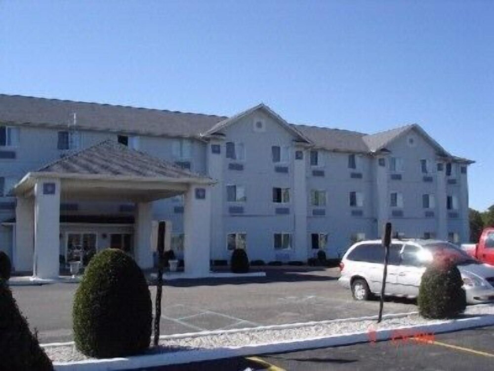 Astoria Inn - photo 9
