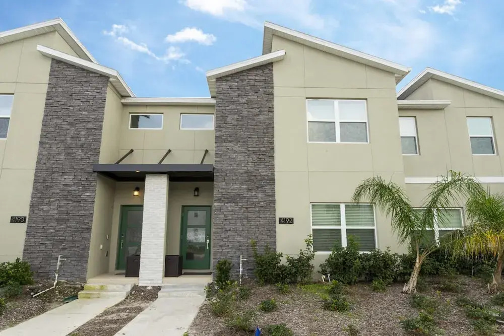 Luxurious Home w Pool Near Disney — 4-Star Luxury Hotel in Kissimmee, United States