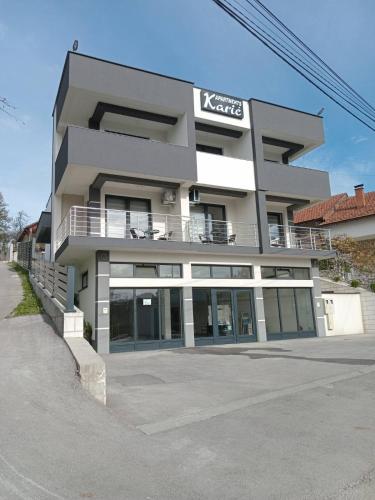 Apartments Karić Aerodrom Tuzla — 4-Star Luxury Hotel in Dubrave Gornje, Bosnia and Herzegovina