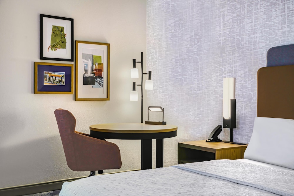 Hampton Inn Huntsville Arsenal South Pkway - photo 8