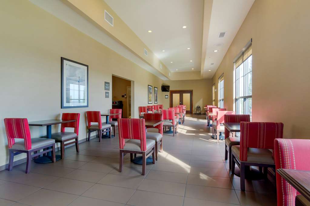 Comfort Inn & Suites Mandan Bismarck - photo 35