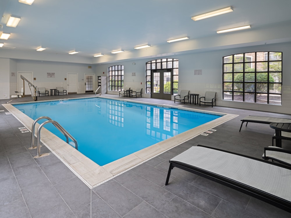 Staybridge Suites Columbus Dublin - photo 31