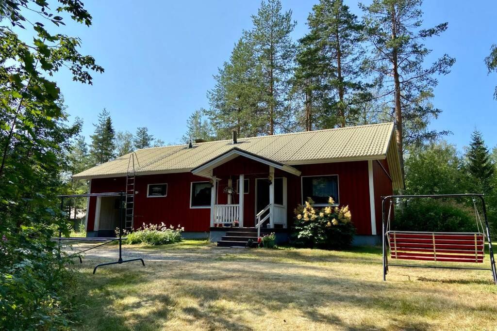Lepikko Helppoa majoitusta Easy accommodation — 4-Star Luxury Hotel in Alajaervi, Finland