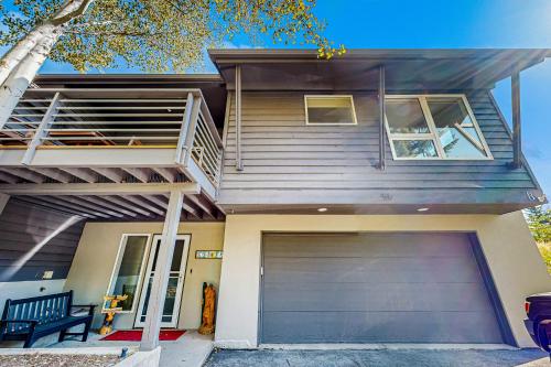 Pines Court in Avon, United States