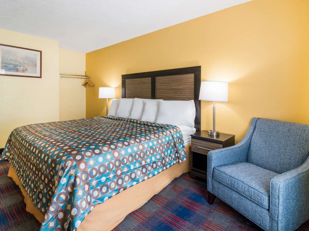 Americas Best Value Inn Clayton - photo 9