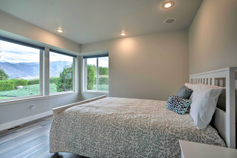 Manson Villa with Hot Tub About 1 Mi To Wineries — 4-Star Luxury Hotel in Manson, United States