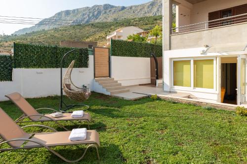 Akvarel Apartment Private Garden Terrace & BBQ — 4-Star Luxury Hotel in Duce, Croatia