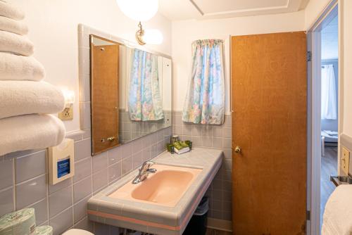 Star Gate Motel - photo 44