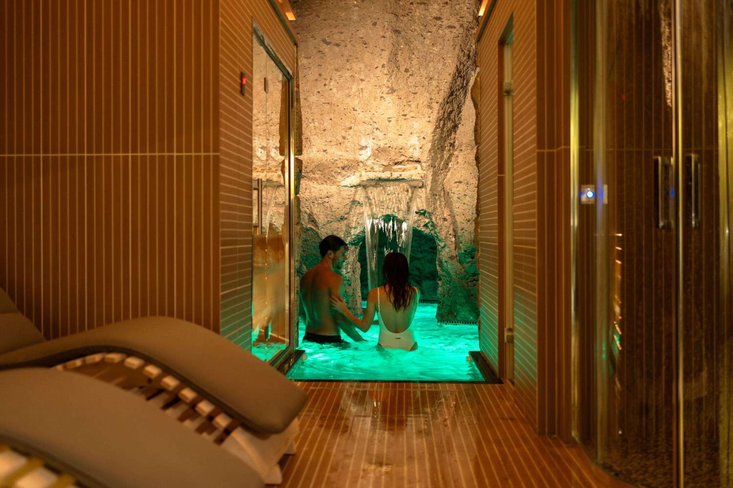 Marina Grande Residence — 4-Star Luxury Hotel in Sorrento, Italy