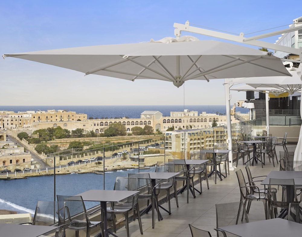 Holiday Inn Express Malta by IHG in San Giljan, Malta