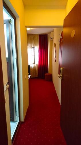 Pui de Urs - carbon neutral hotel in Bucharest