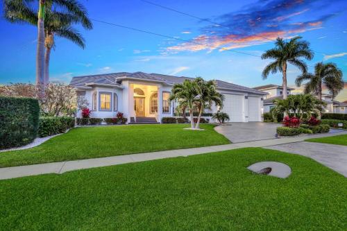 Marco Island Dream Home — 4-Star Luxury Hotel in Marco Island, United States