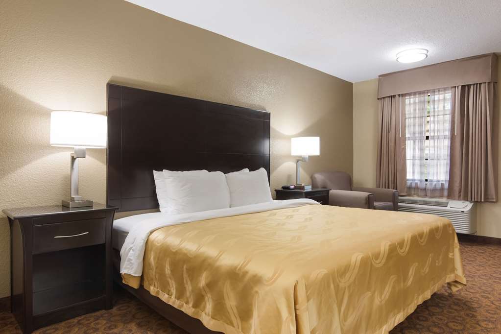 Quality Inn Magnolia - photo 7