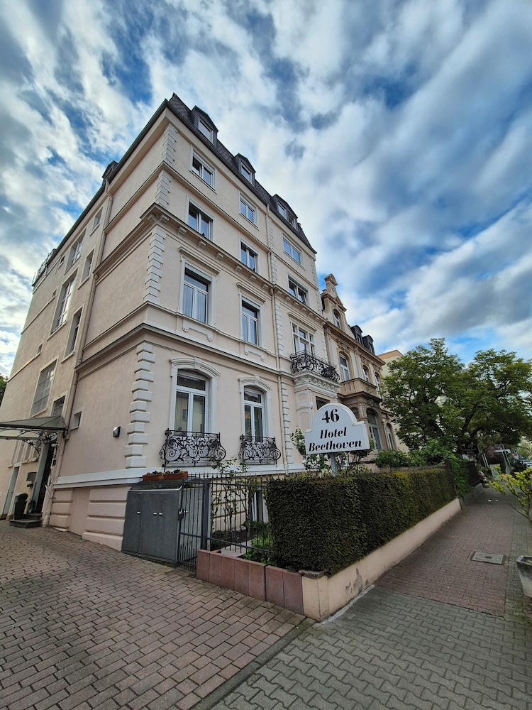 Hotel Beethoven — 4-Star Luxury Hotel in Frankfurt Am Main, Germany