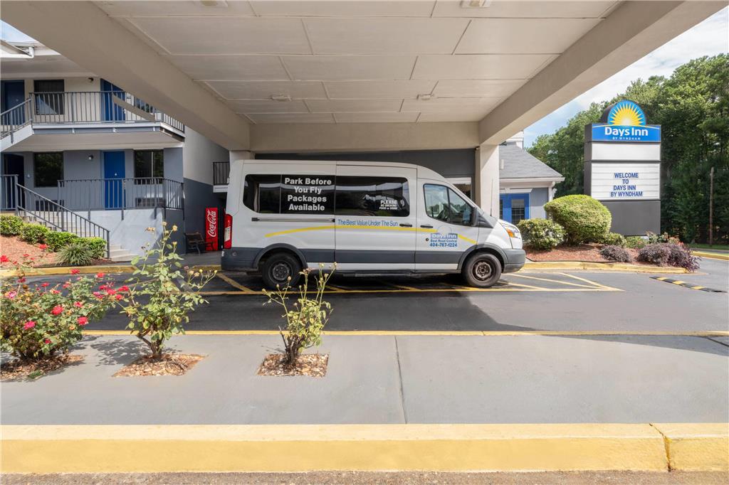 Days Inn by Wyndham College Park Airport Best Road - photo 24