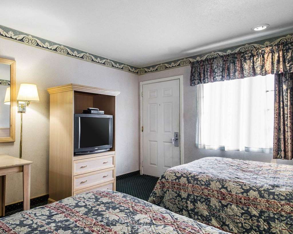 Rodeway Inn Monterey Near Fairgrounds - photo 14