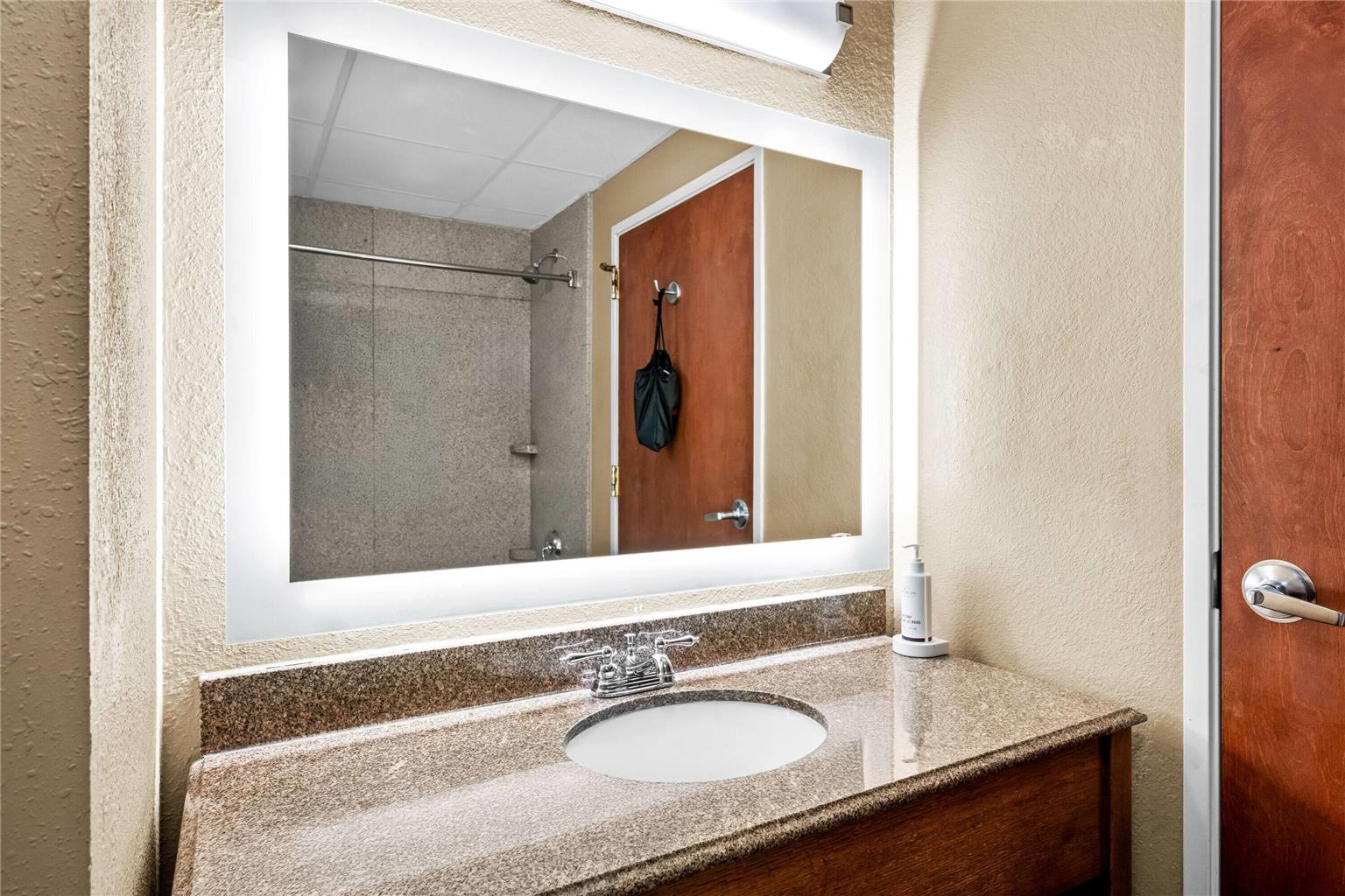 La Quinta Inn & Suites by Wyndham Boone University - photo 30