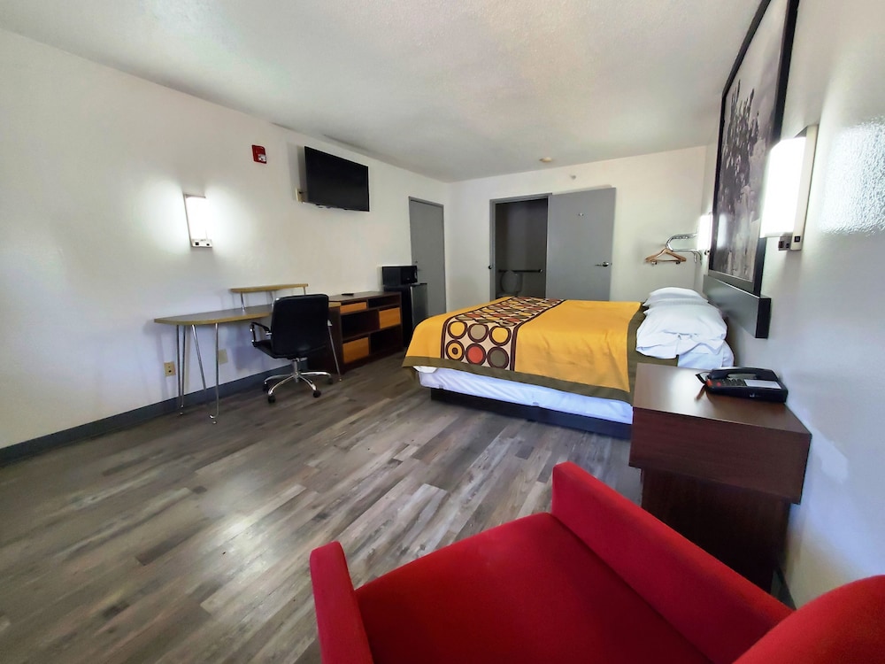Highland Inn Arlington - photo 9