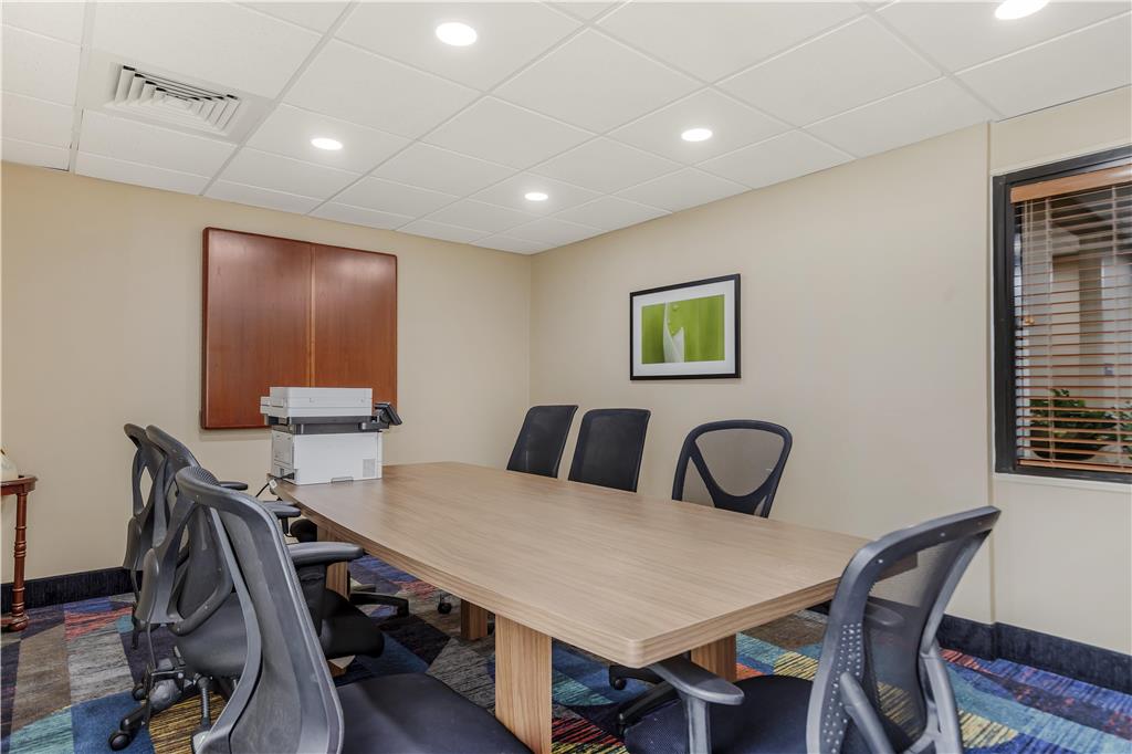 Best Western Plus Lexington Inn - photo 10