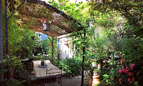 Au puits de la fontaine — hotel in Barjols