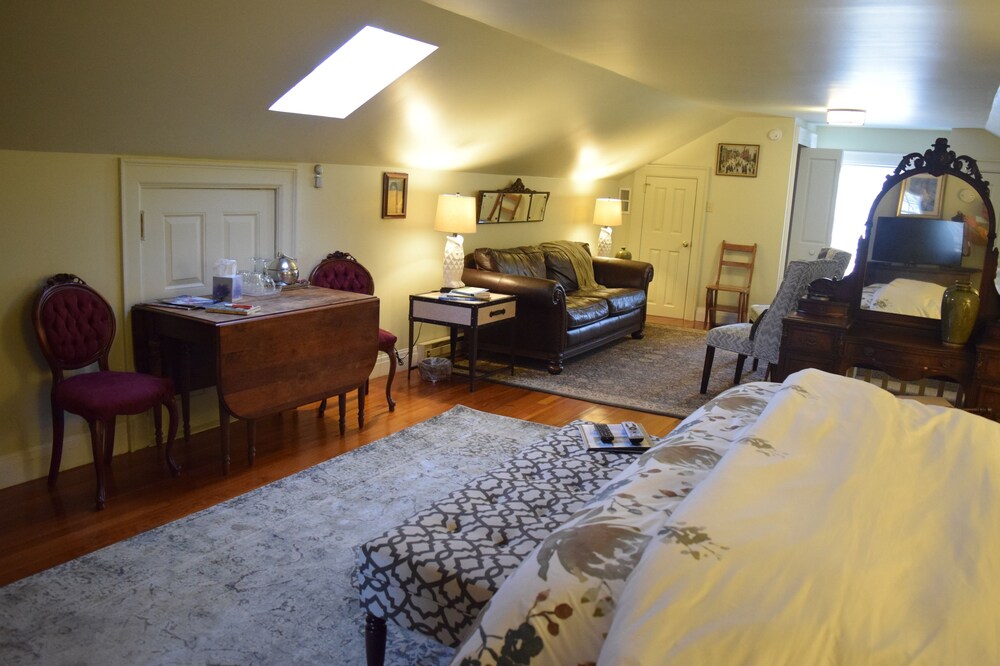 The Applewood Manor - photo 33