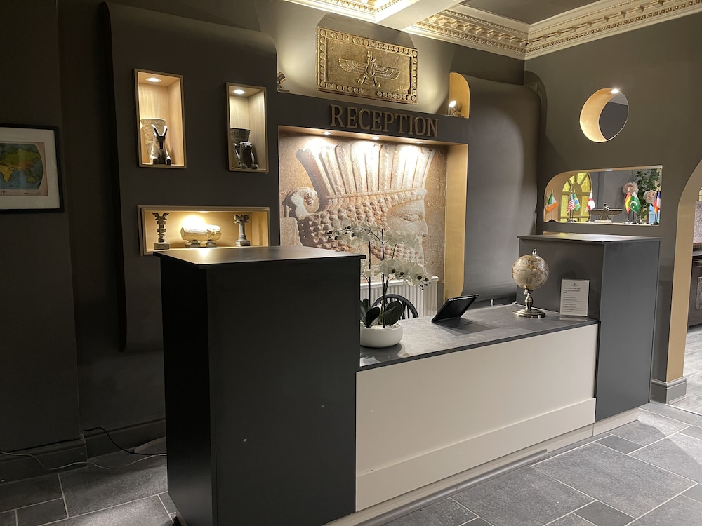 White Rose Hotel & Restaurant Leeds — 4-Star Luxury Hotel in Leeds, United Kingdom