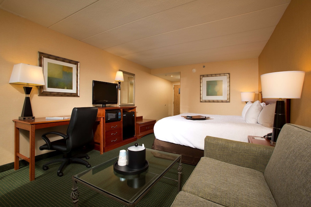 Hampton Inn Alexandria Pentagon South - photo 12