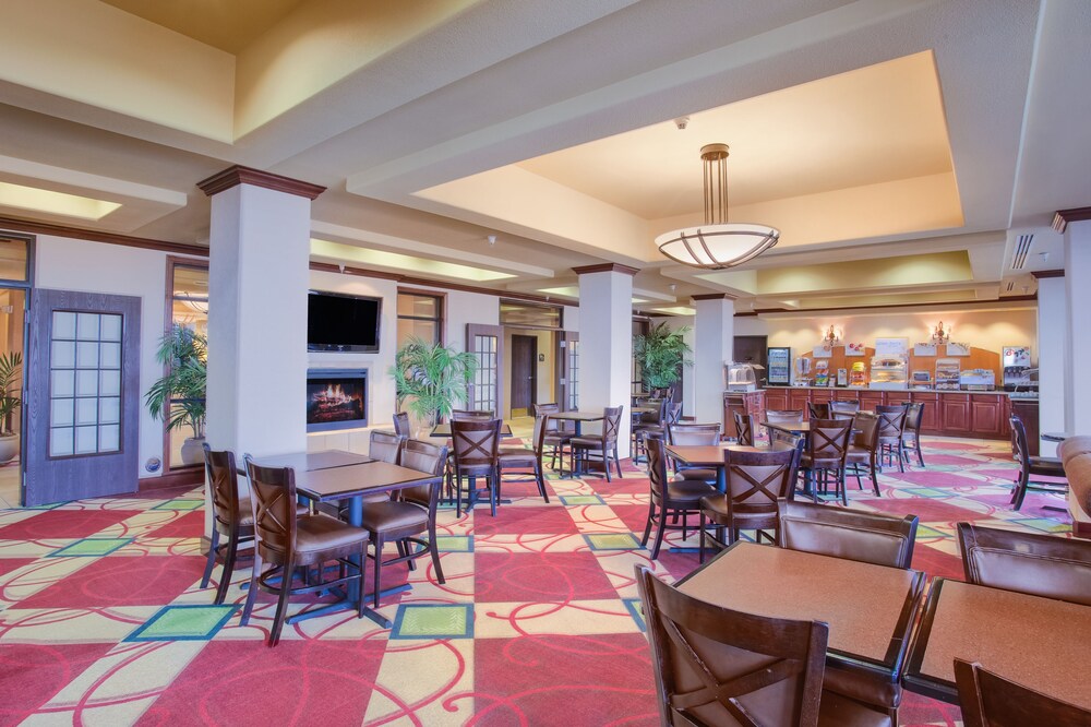 Holiday Inn Express & Suites Yuma by IHG - photo 26