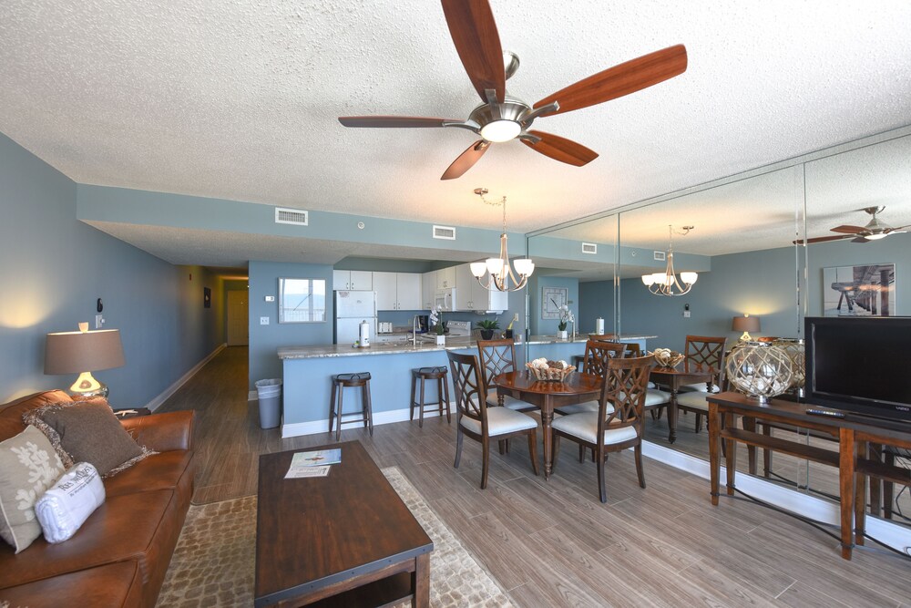 Pelican Beach Resort - photo 24