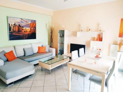 Jimmy's House — 4-Star Luxury Hotel in Artemida, Greece