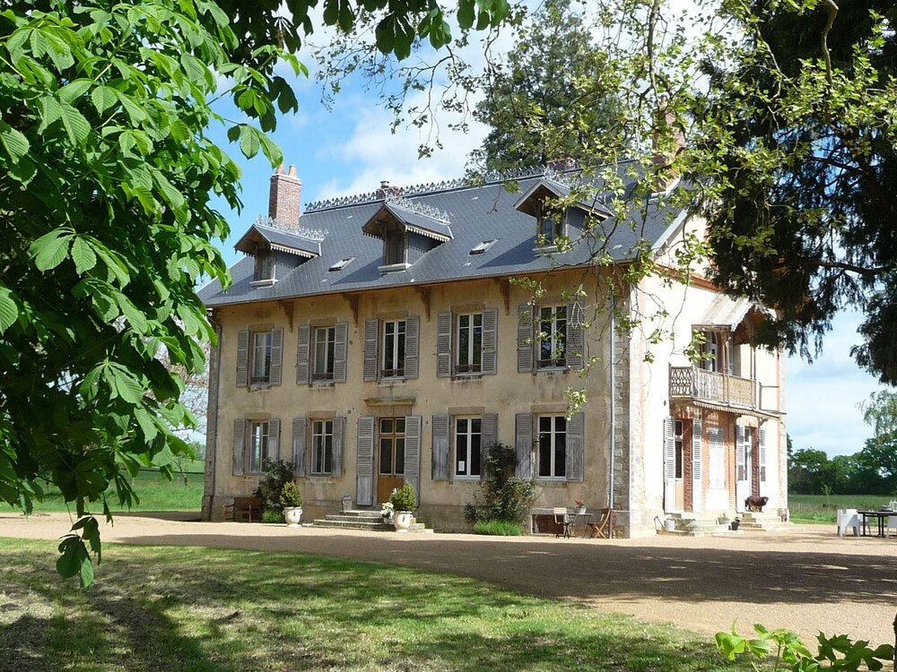 Domaine De Savigny — Nevers